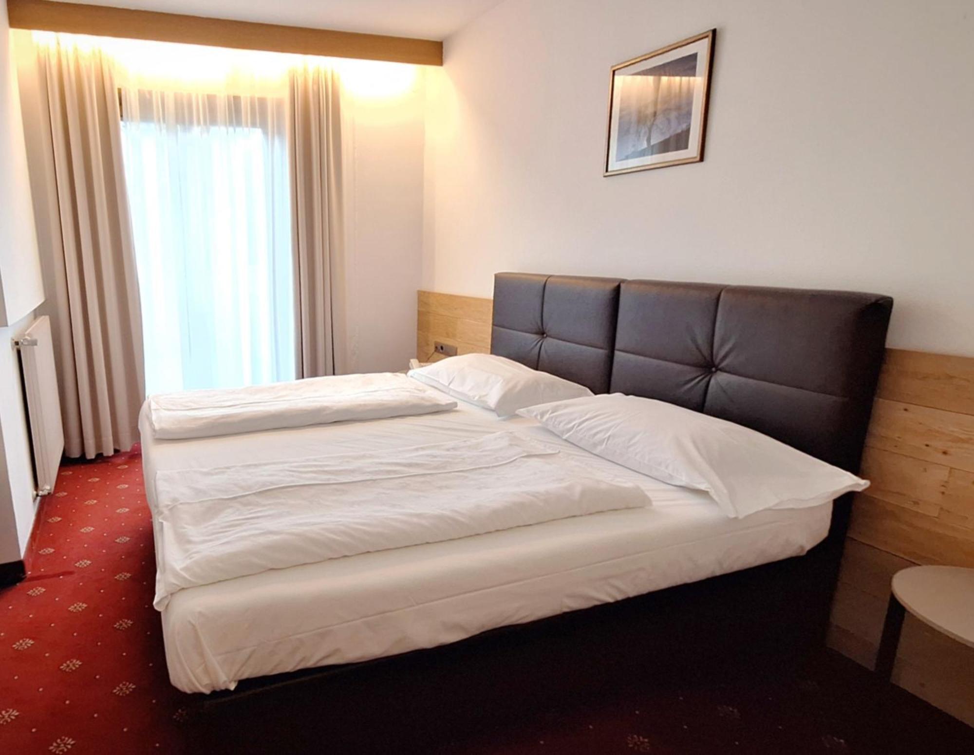 Hotel Hubertushof ヴィピテーノ エクステリア 写真